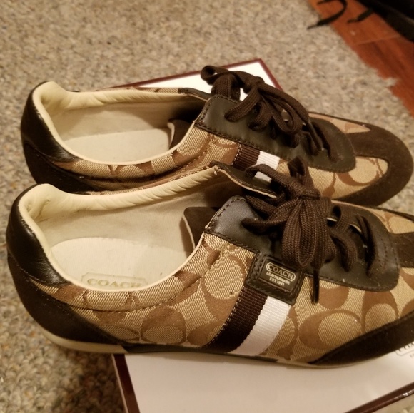 Coach JOSS shoes size 8.5 ( brown /cream ) - Picture 4 of 4